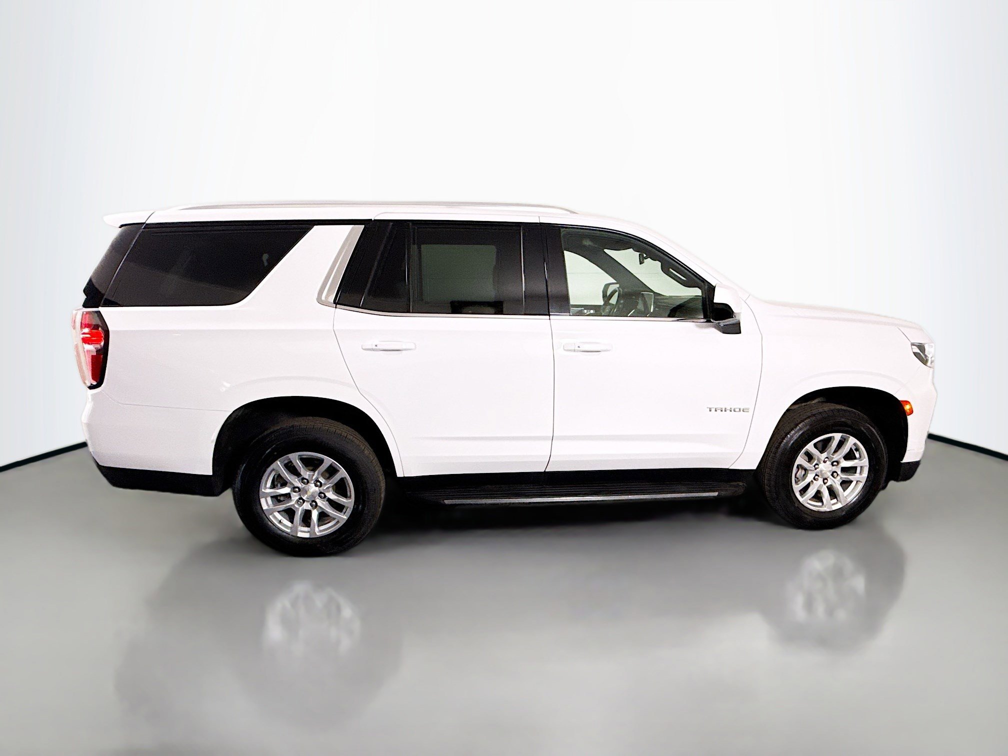 Used 2022 Chevrolet Tahoe LT AWD/4WD image 11