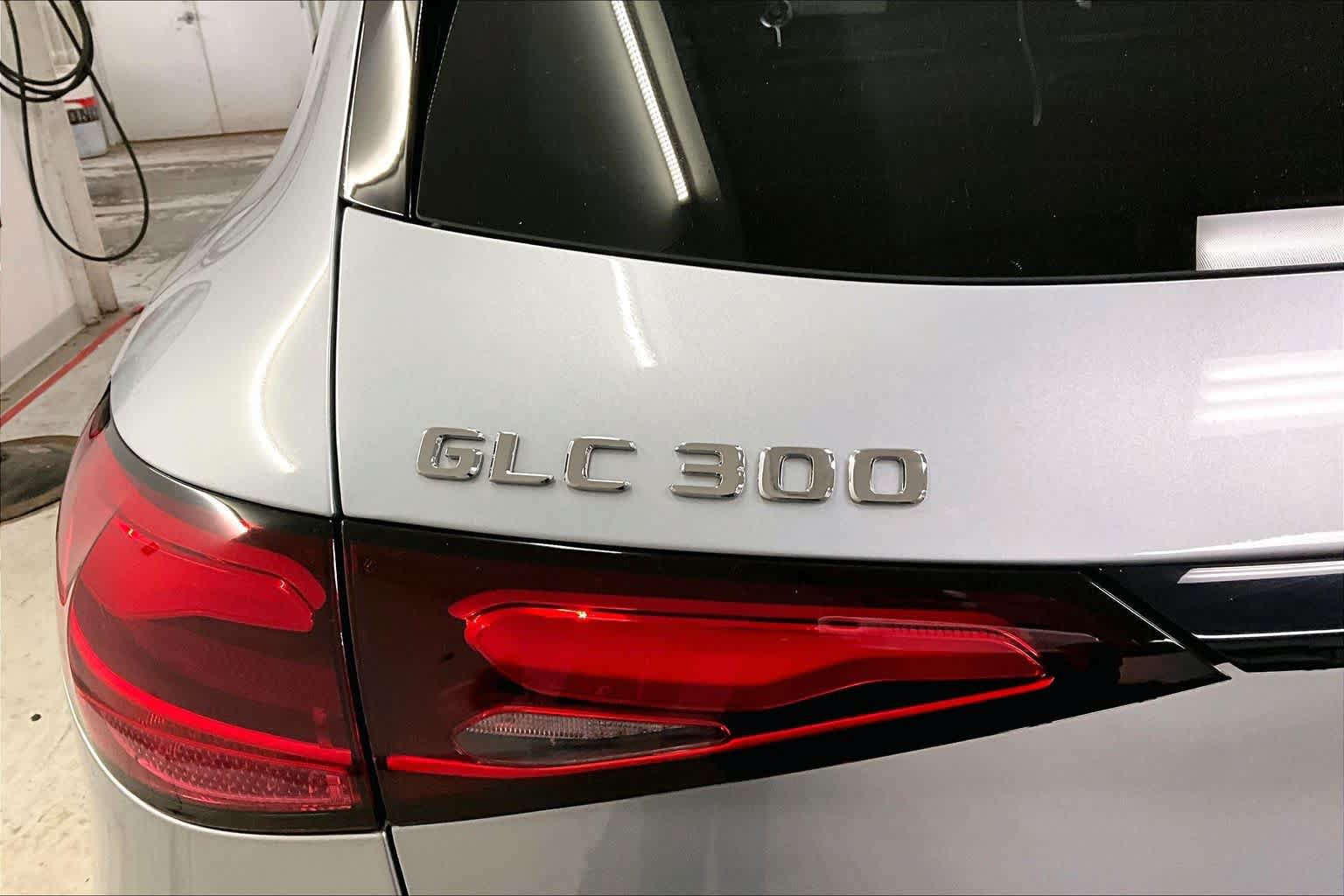 Certified 2026 Mercedes-Benz GLC 300 4MATIC image 33