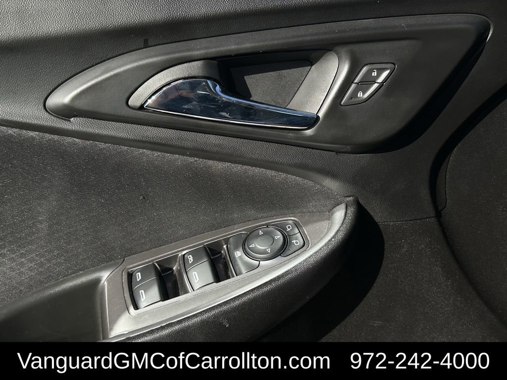 Used 2025 Chevrolet Malibu LT FWD image 23
