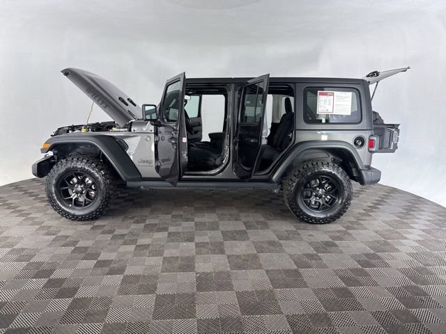 Used 2025 Jeep Wrangler Willys image 11