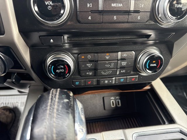 Used 2016 Ford F150 Lariat w/ Equipment Group 501A Mid image 22