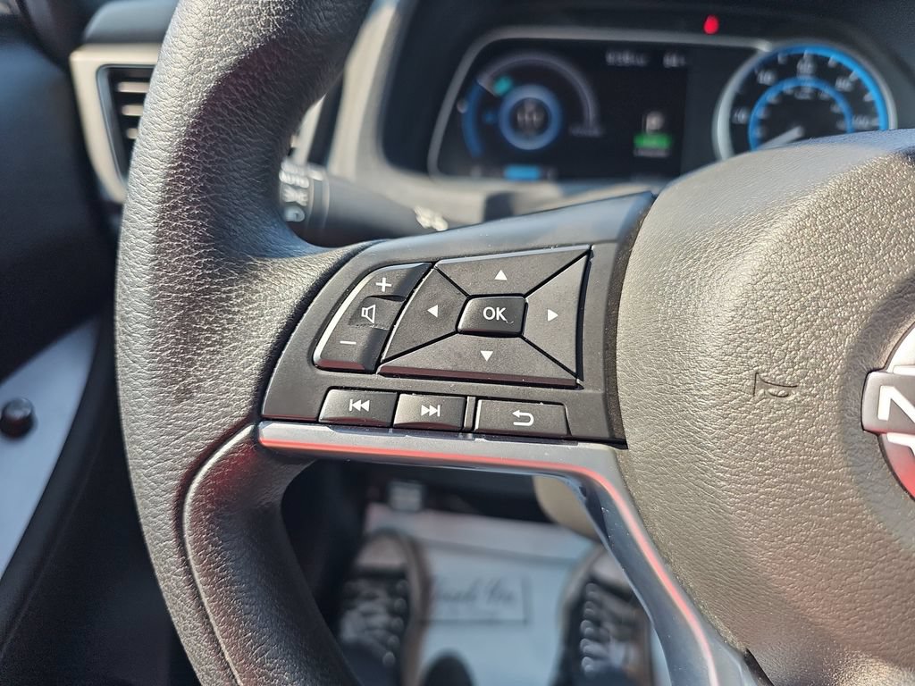 Used 2025 Nissan Leaf S FWD image 17