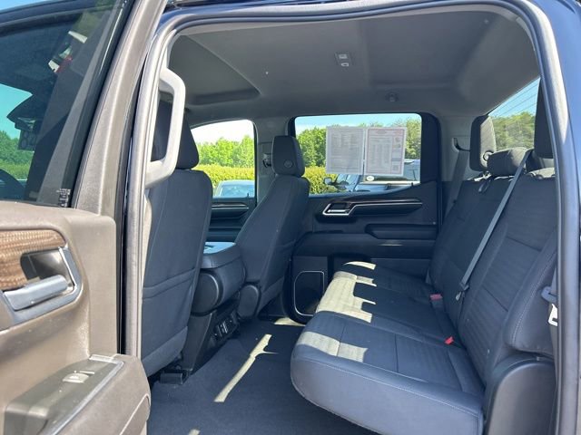 Used 2023 Chevrolet Silverado 1500 LT AWD/4WD image 15