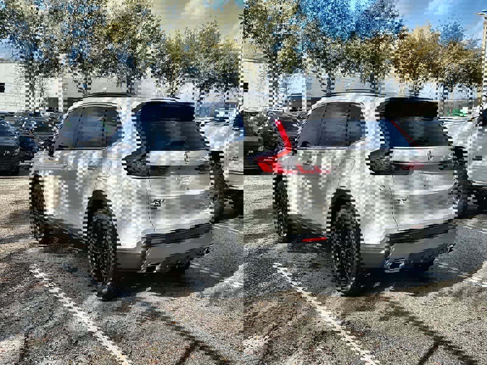 Used 2023 Honda CR-V Sport Touring image 6