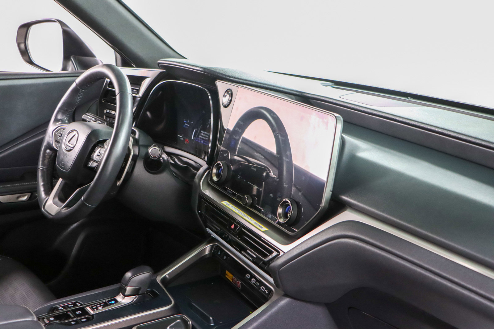 Used 2025 Lexus TX 350 AWD w/ Technology Package image 27