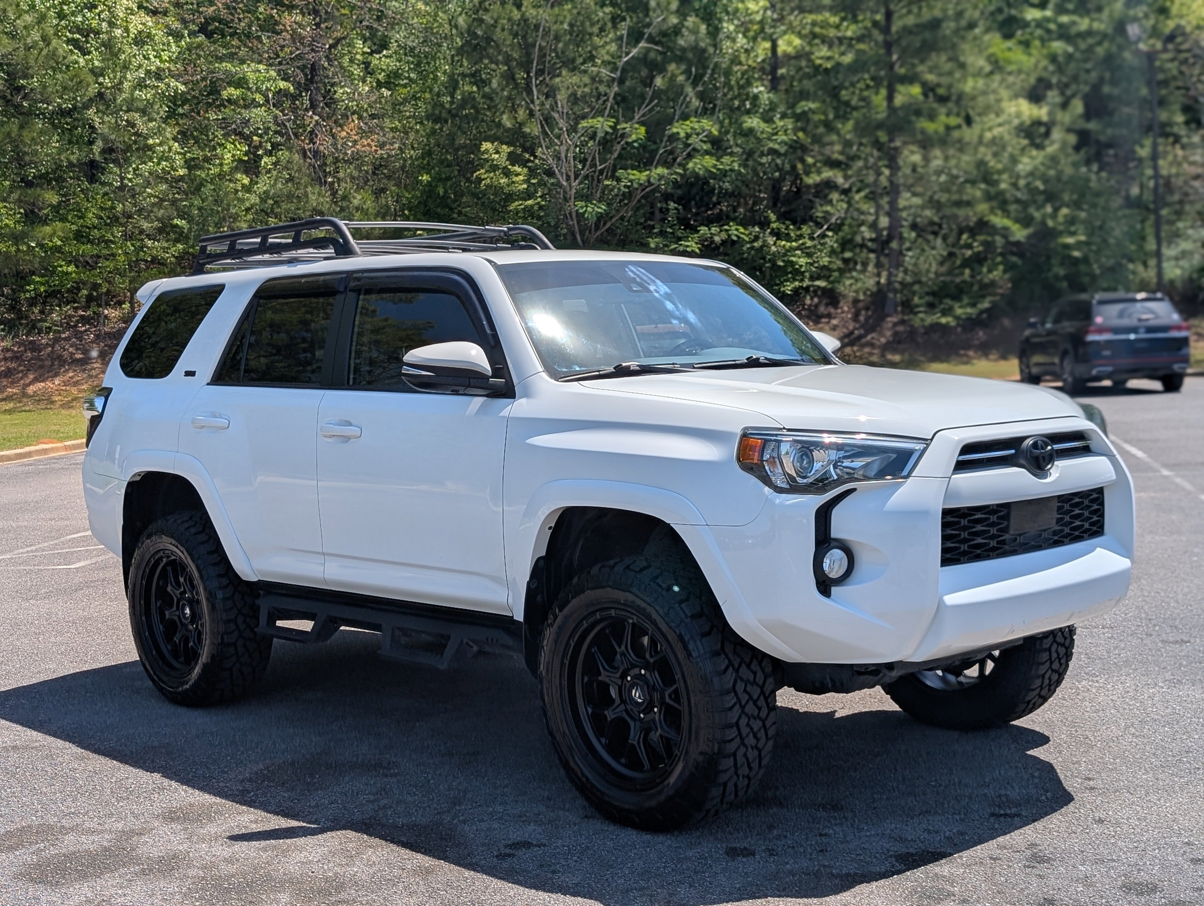 Used 2020 Toyota 4Runner SR5 Premium w/ Moonroof Package image 11