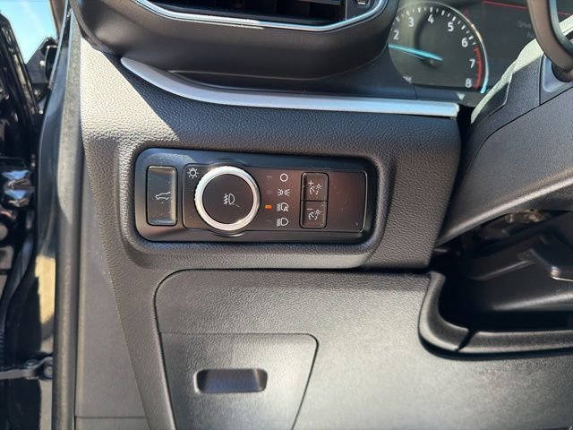 Used 2024 Ford Explorer XLT w/ Equipment Group 202A AWD/4WD image 19