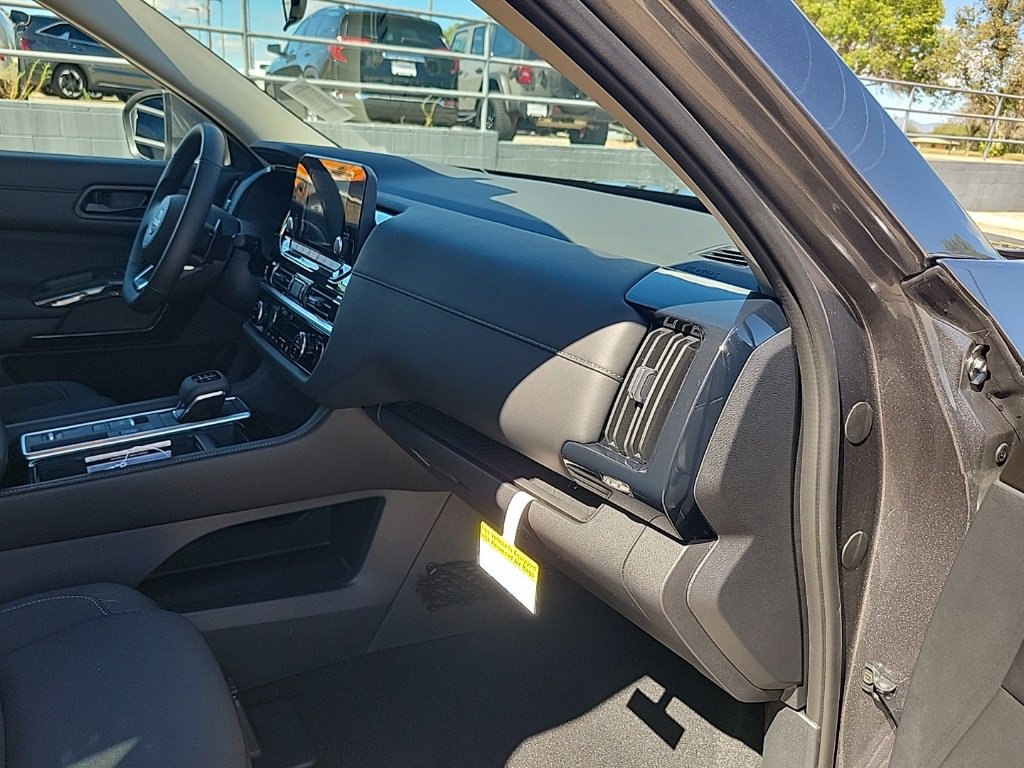 New 2025 Nissan Pathfinder SV w/ Cargo Package image 45