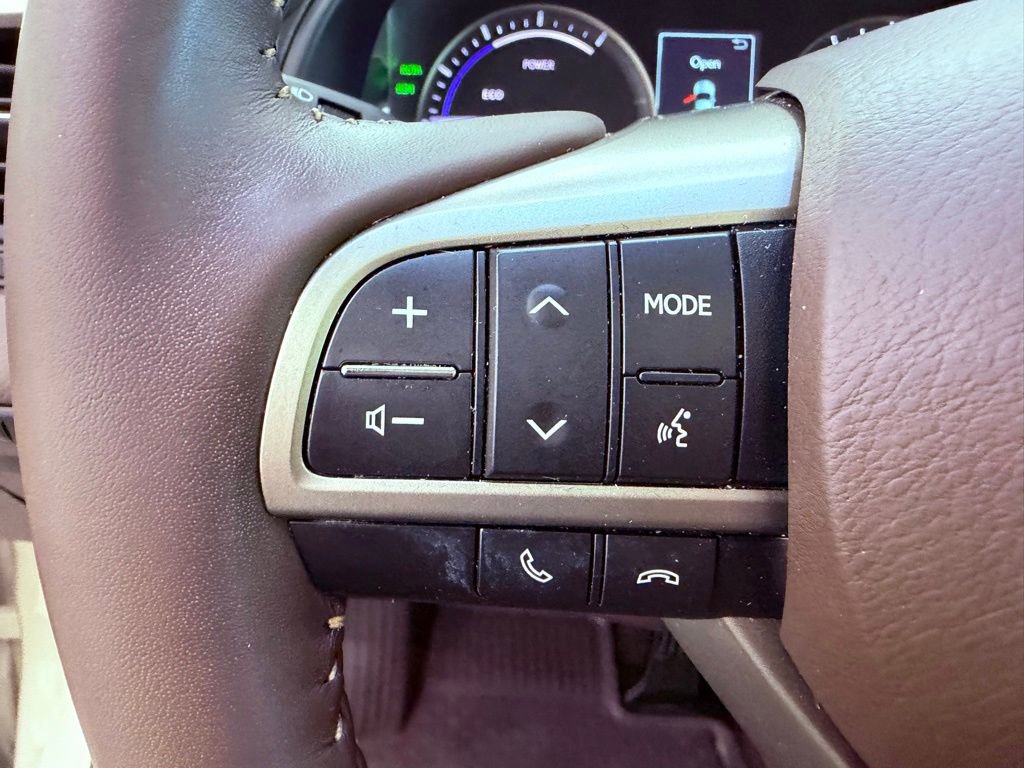 Used 2018 Lexus RX 450h AWD w/ Premium Package image 22