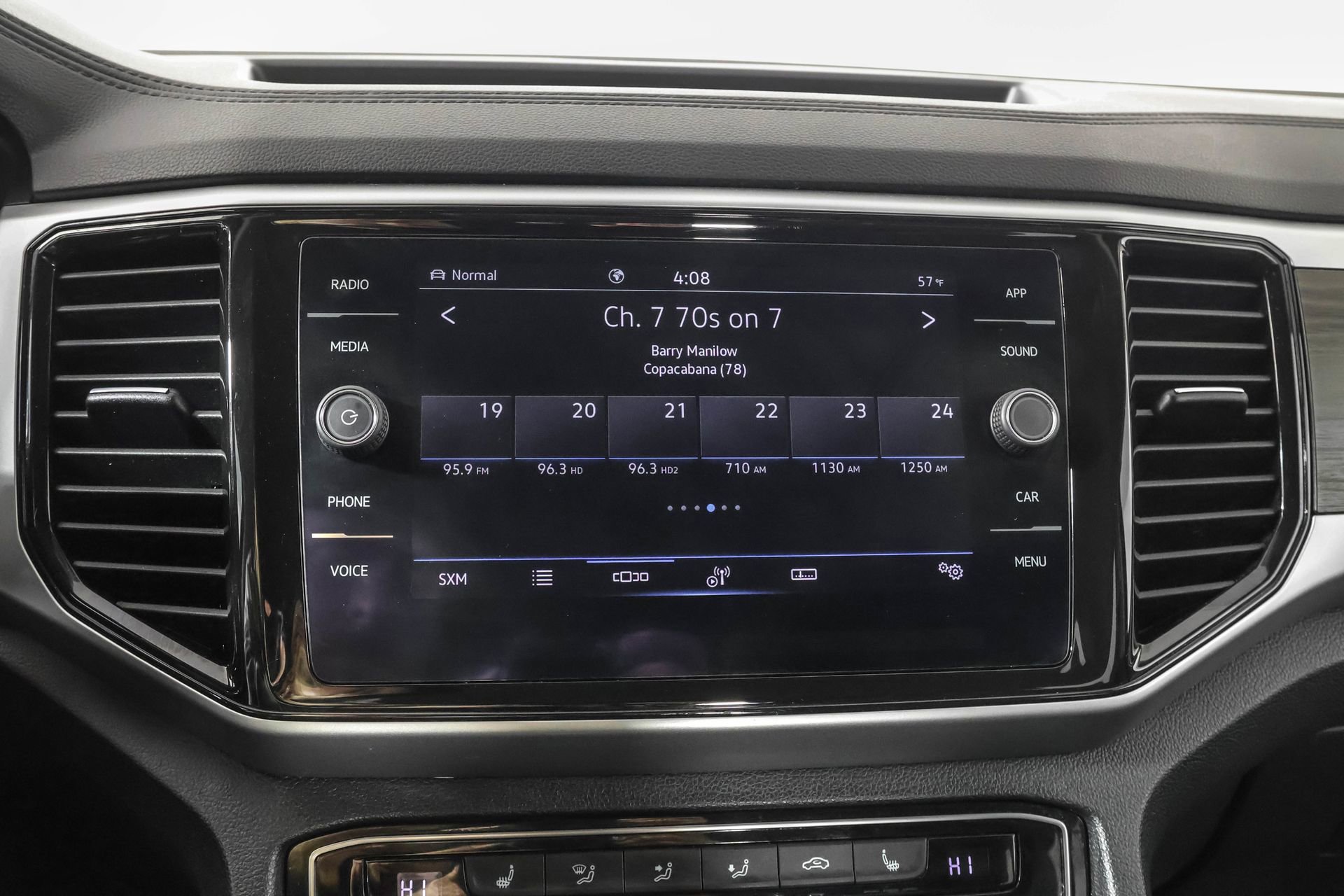 Used 2022 Volkswagen Atlas SE image 30