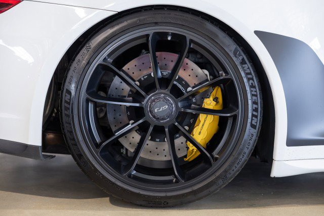 Used 2018 Porsche 911 GT3 RWD image 22