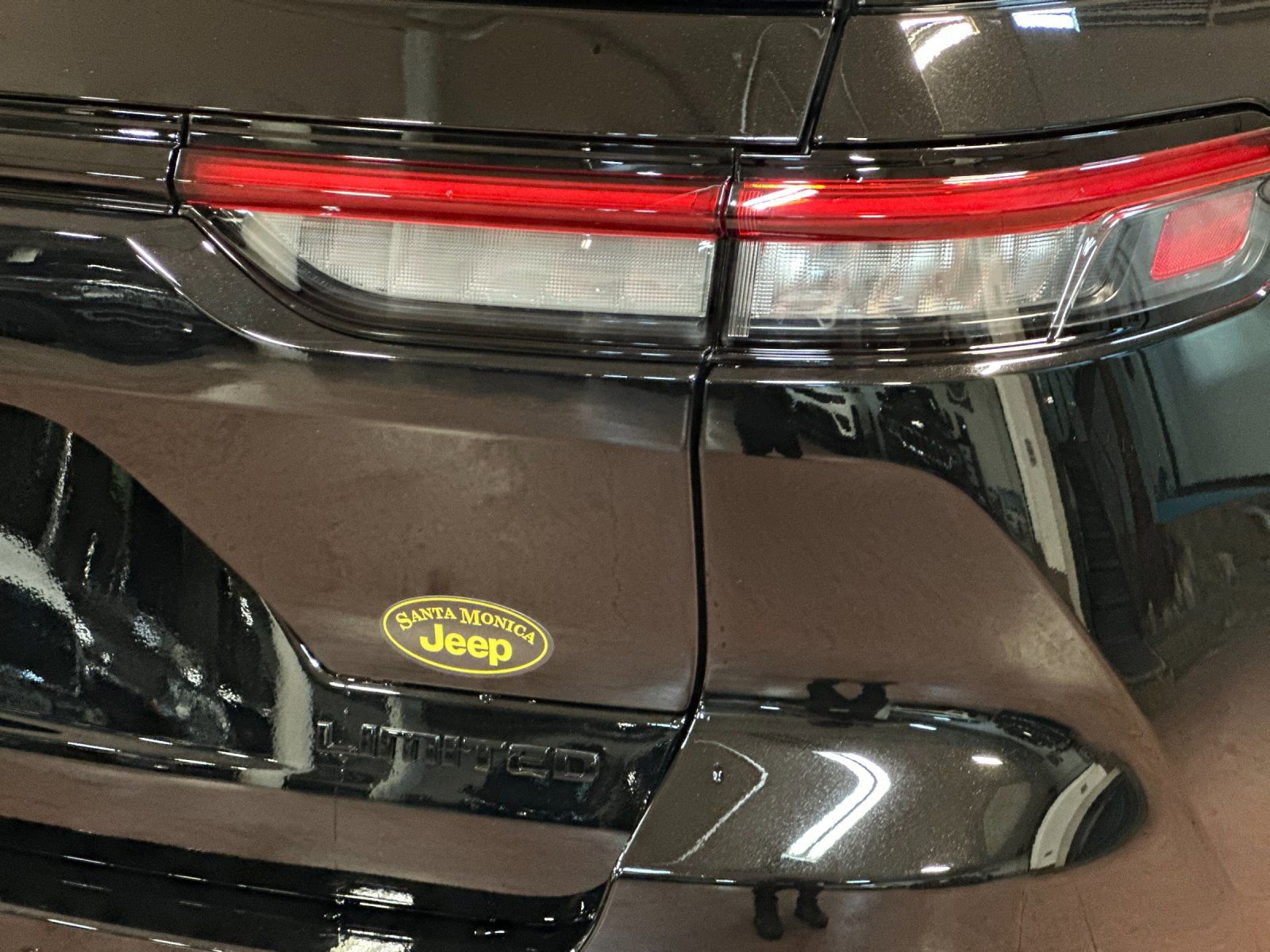 New 2025 Jeep Grand Cherokee Limited w/ Luxury Tech Group II image 26