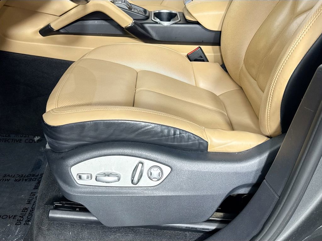 Used 2016 Porsche Cayenne S image 24