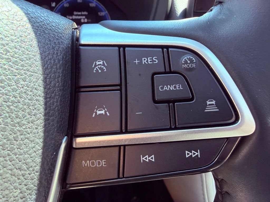 Used 2025 Toyota Grand Highlander AWD image 25