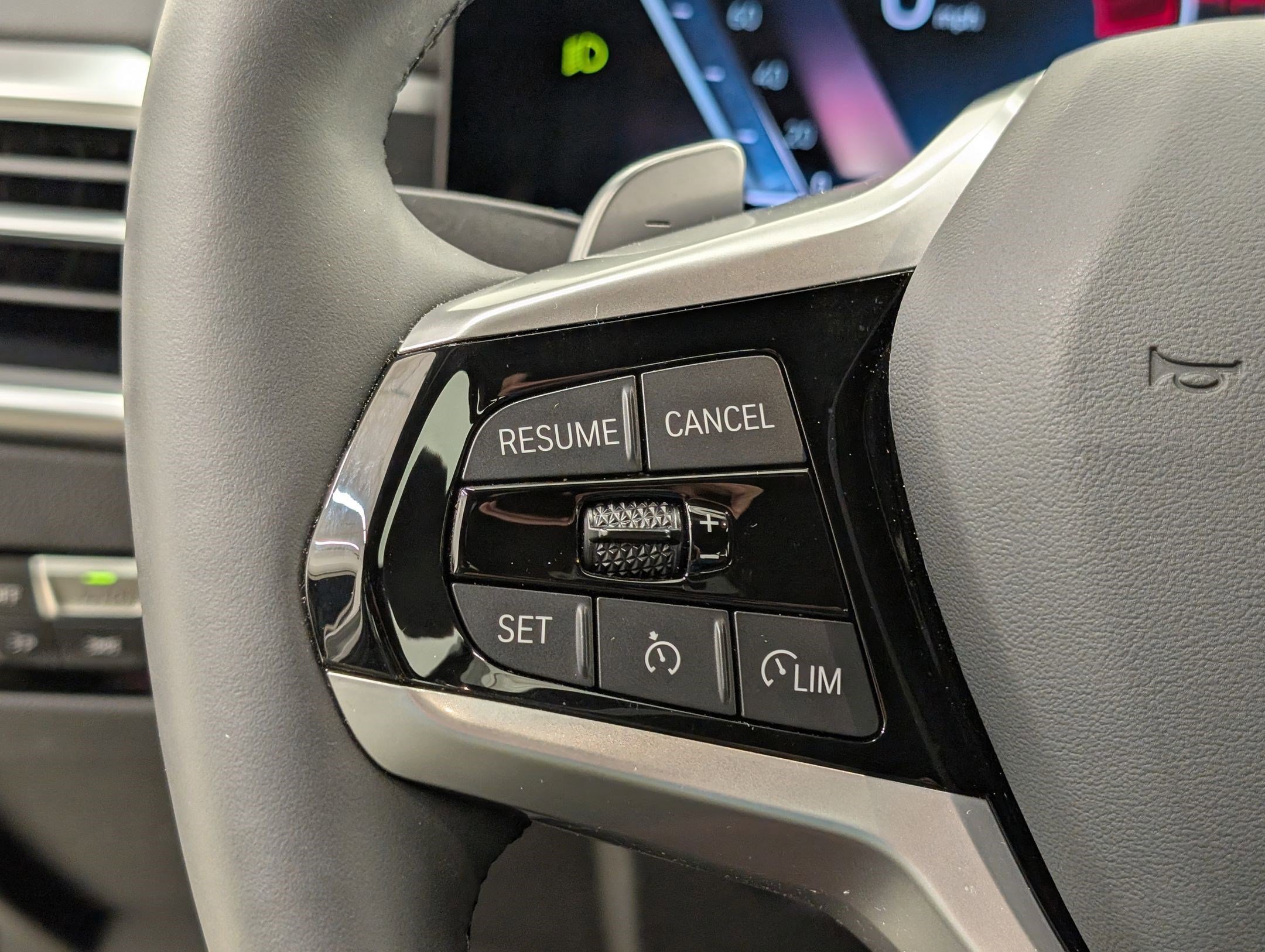 New 2025 BMW 330i Sedan w/ Convenience Package image 18