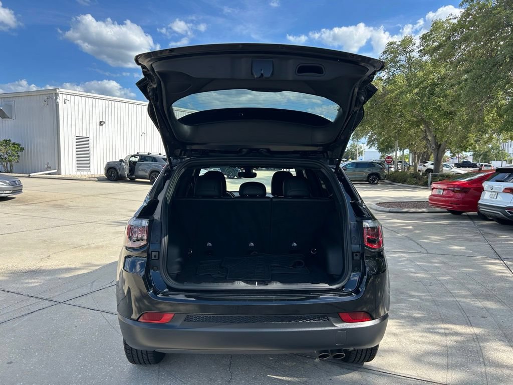Used 2021 Jeep Compass Latitude FWD image 36