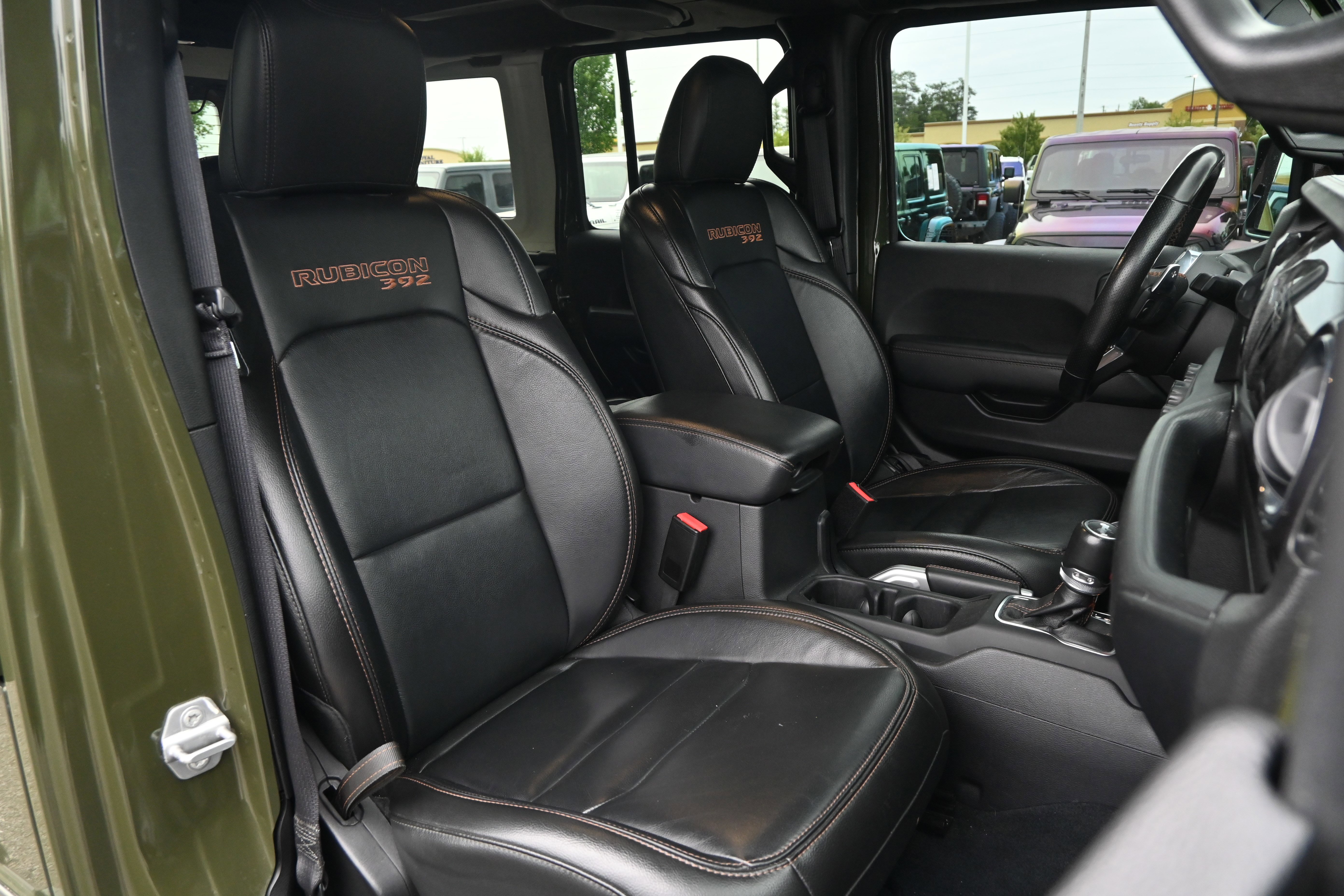 Used 2022 Jeep Wrangler Unlimited Rubicon w/ Xtreme Recon 35" Tire Package AWD/4WD image 35