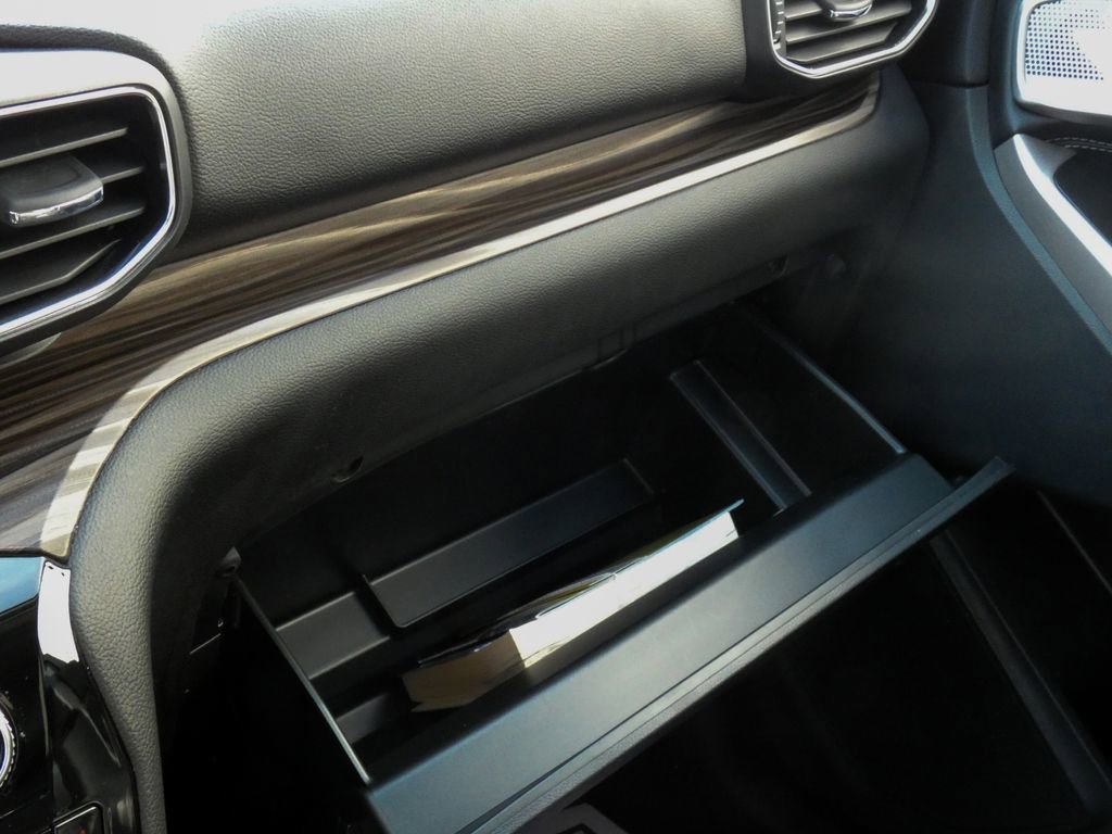 Used 2023 Ford Explorer Limited w/ Equipment Group 301A image 28