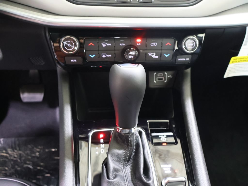 New 2026 Jeep Compass Limited AWD/4WD image 23
