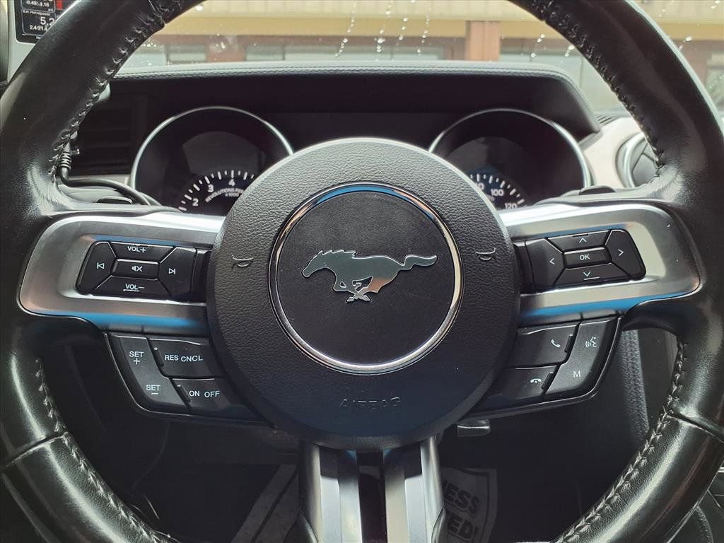 Used 2020 Ford Mustang Premium image 19