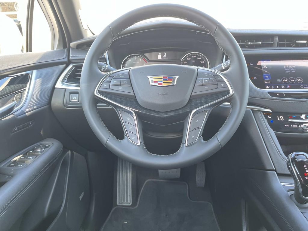 New 2025 Cadillac XT5 Premium Luxury image 14