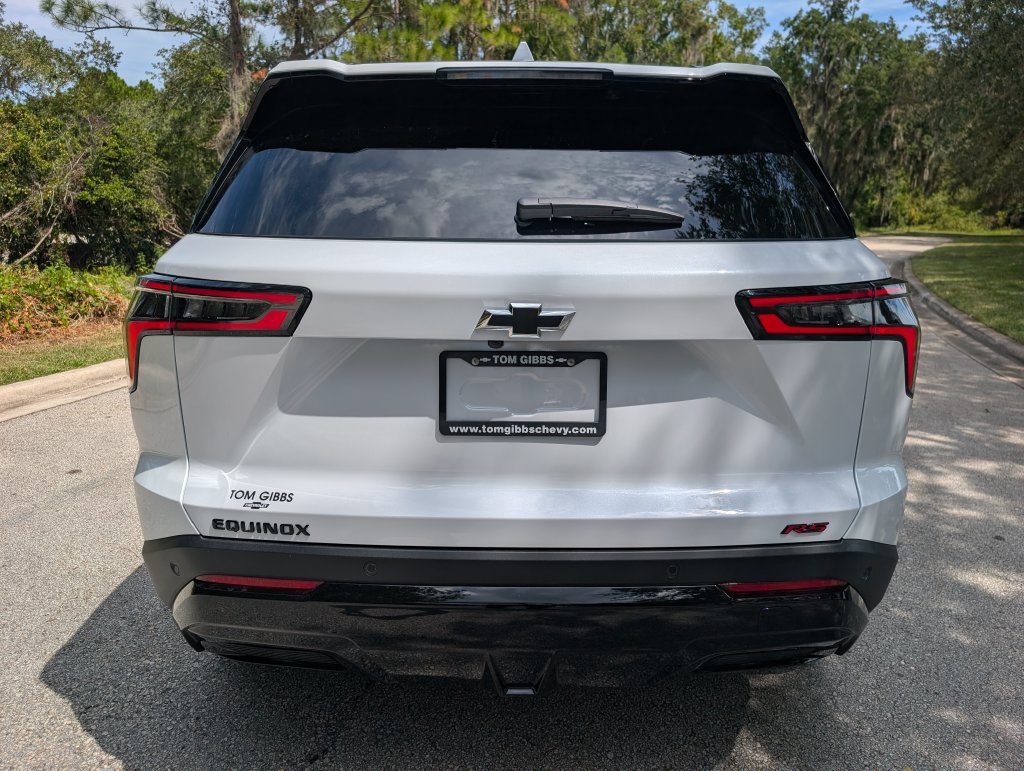 New 2027 Chevrolet Equinox RS FWD image 7