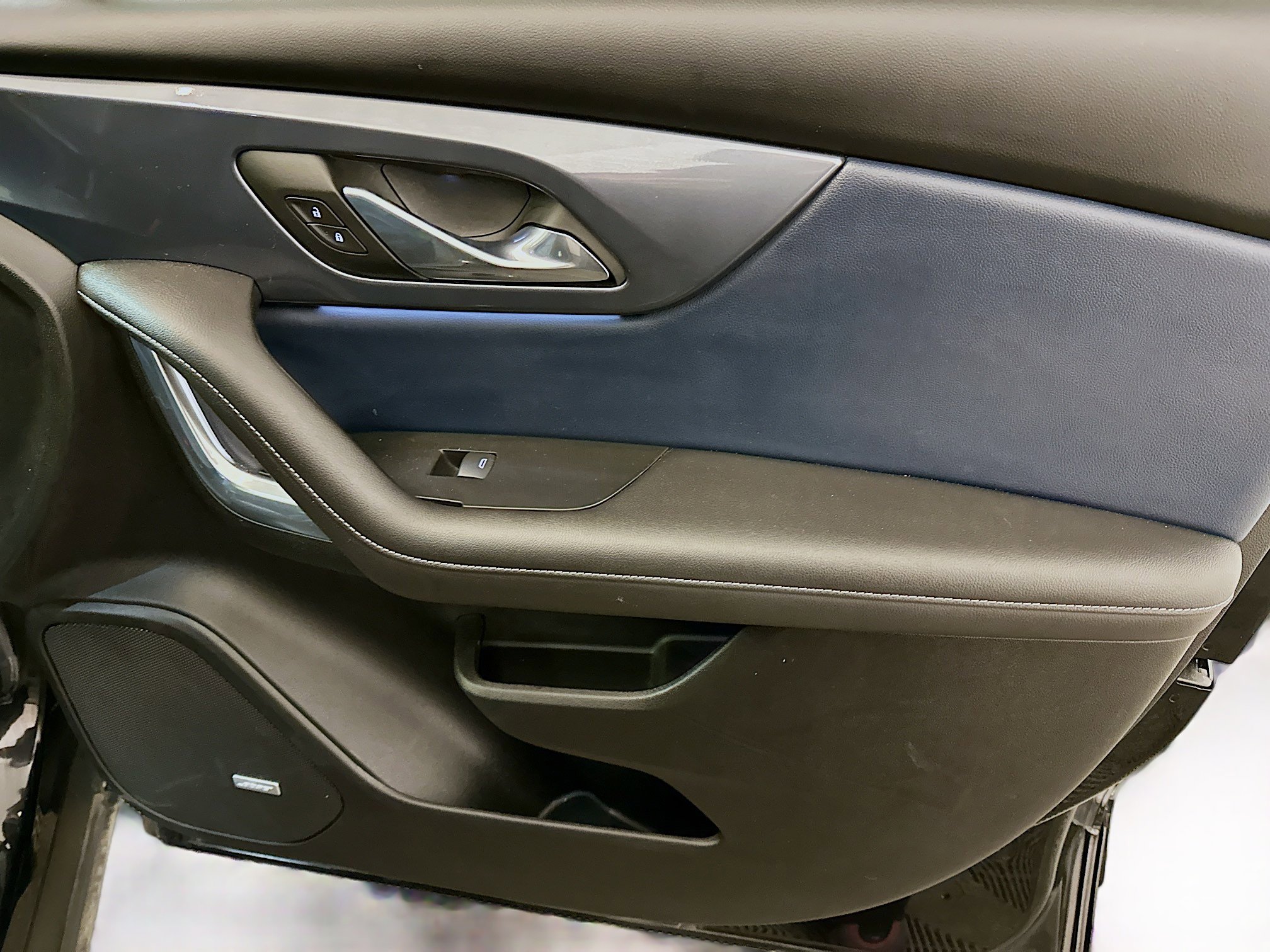 Used 2023 Chevrolet Blazer RS w/ Enhanced Convenience Package image 34