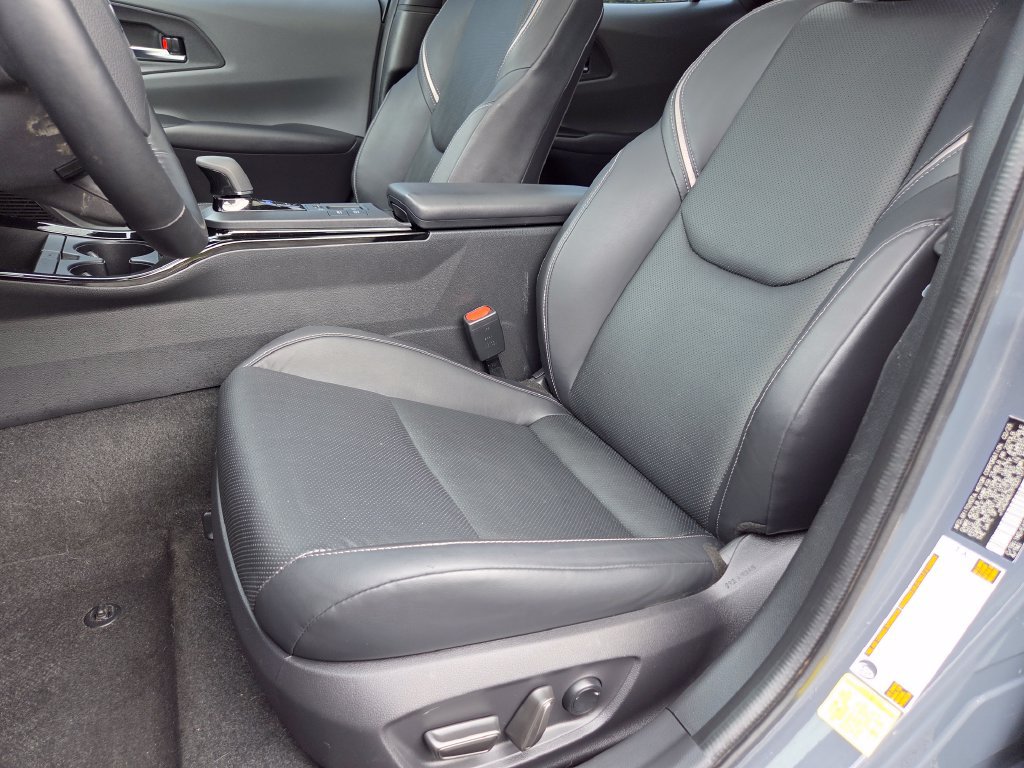 Used 2023 Toyota Prius XLE AWD/4WD image 27