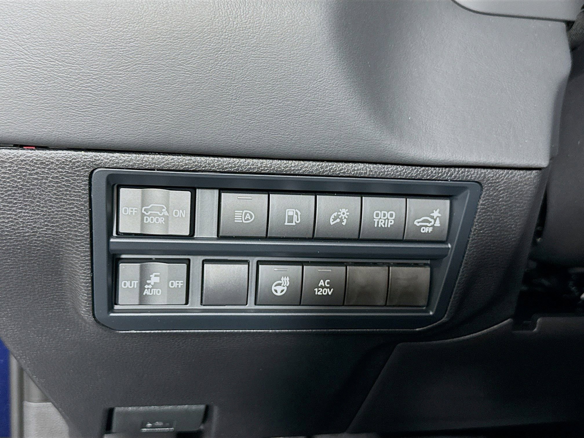 New 2026 Toyota Sequoia Platinum image 10