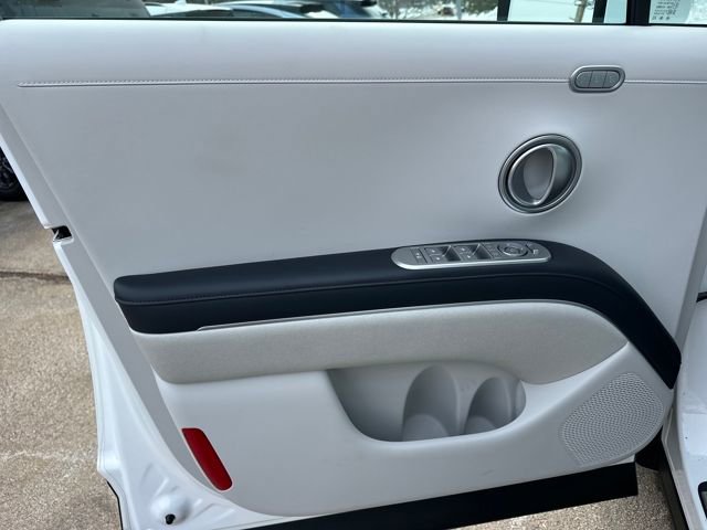 Used 2026 Hyundai Palisade Calligraphy image 13