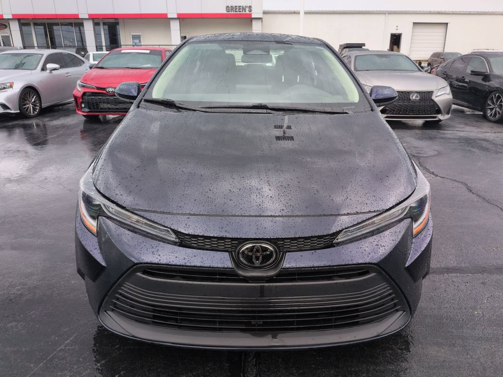 Certified 2025 Toyota Corolla LE FWD image 8