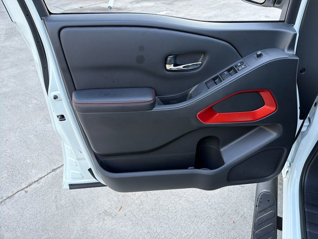 Certified 2025 Nissan Frontier Pro-X w/ Pro Convenience Package image 16