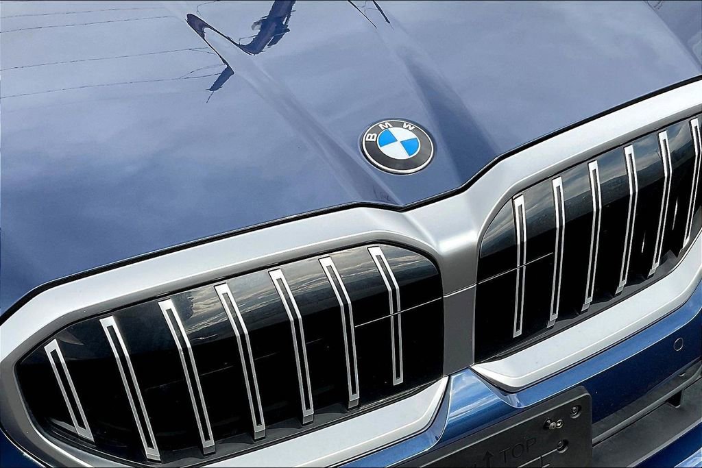 Used 2024 BMW 530i xDrive w/ Convenience Package AWD/4WD image 33