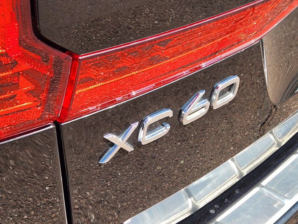 Used 2019 Volvo XC60 T6 R-Design w/ Protection Package Premier AWD/4WD image 31