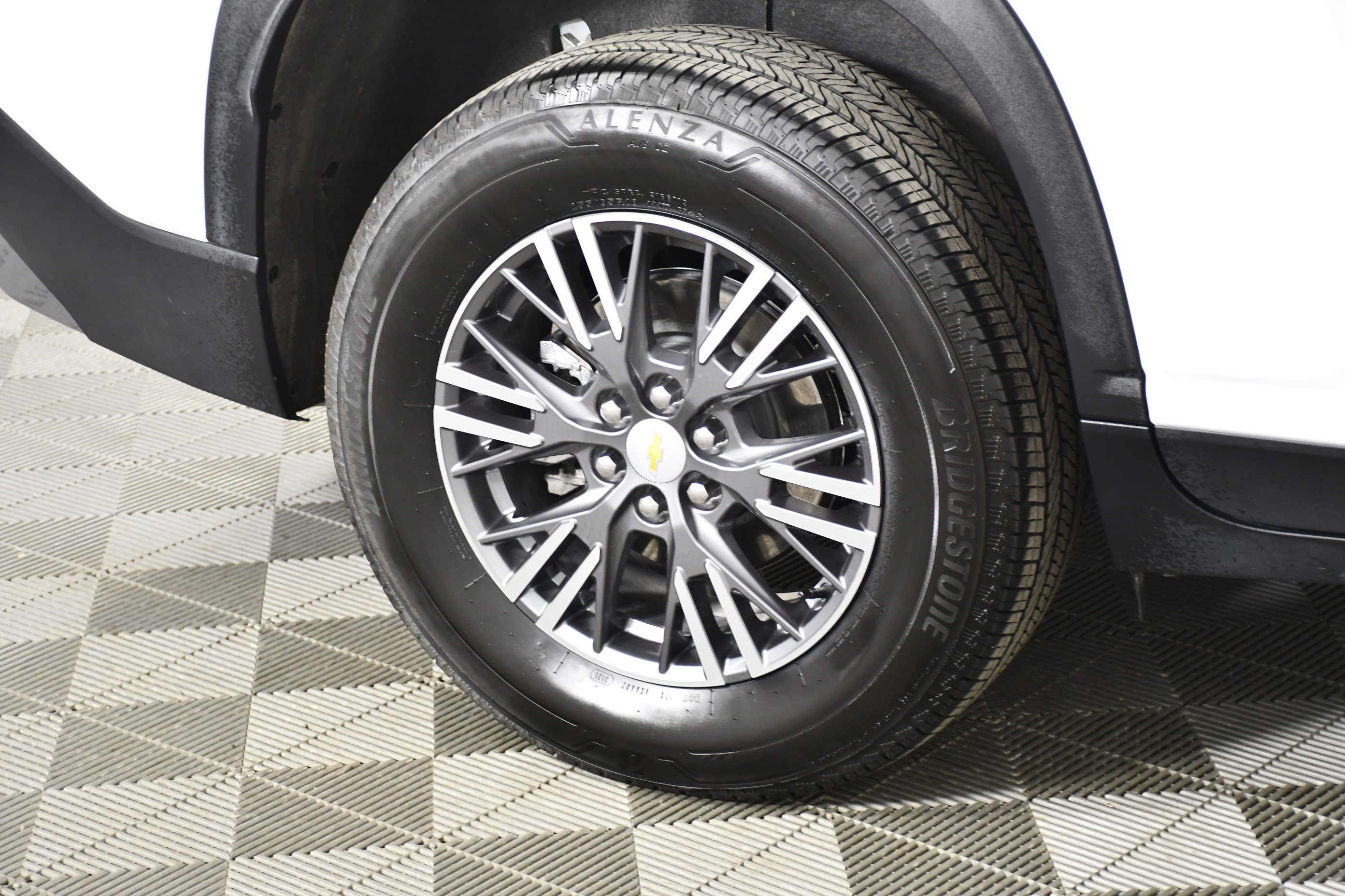 Used 2026 Chevrolet Traverse LT image 55