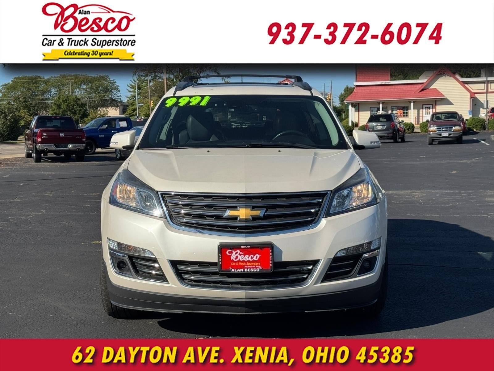 Used 2015 Chevrolet Traverse LTZ FWD image 2
