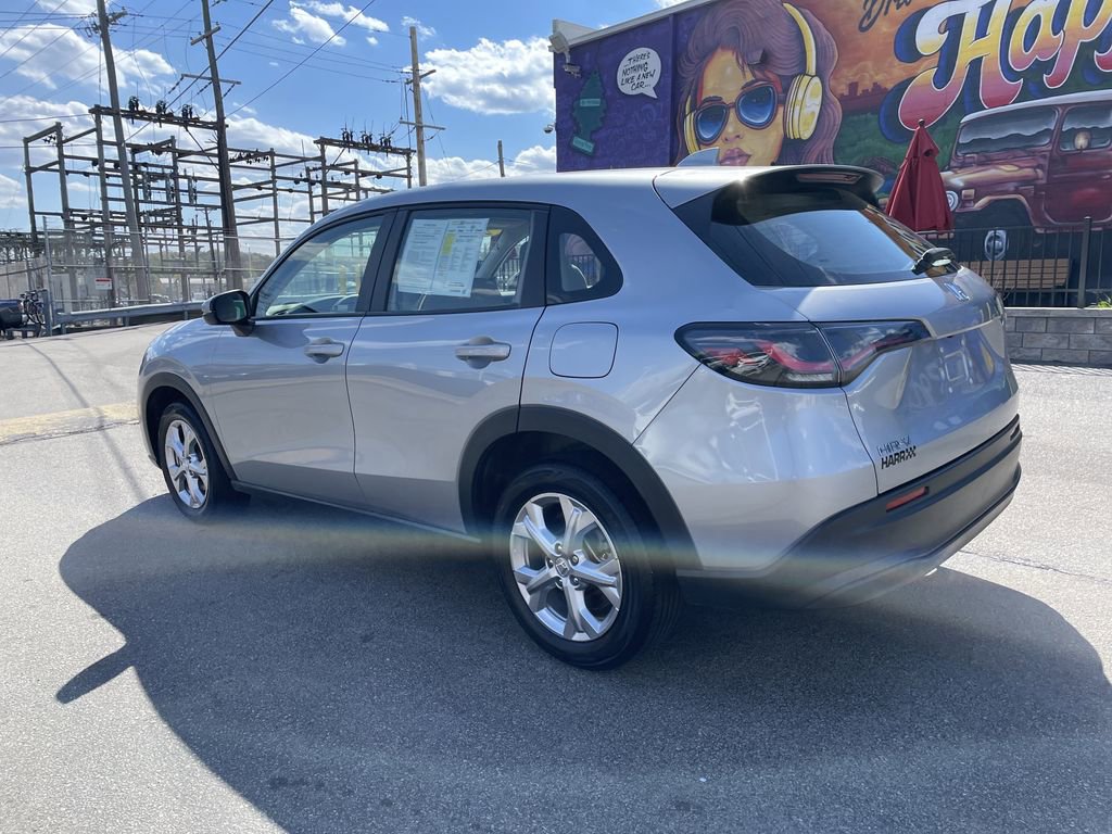 Used 2024 Honda HR-V LX image 3