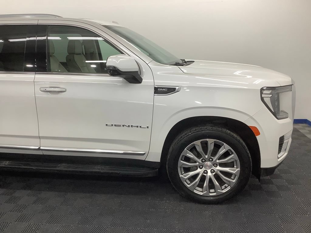 Used 2022 GMC Yukon XL Denali AWD/4WD image 28