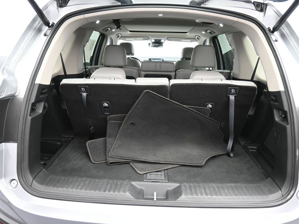 Certified 2023 Honda Pilot Touring image 23