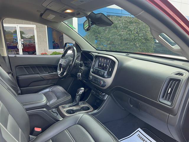 Used 2022 GMC Canyon Denali AWD/4WD image 15