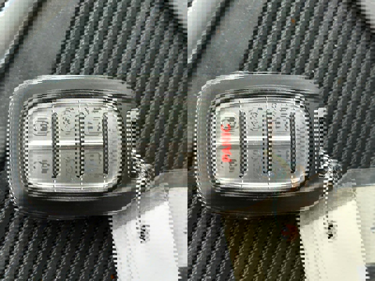 Used 2018 Chrysler Pacifica Limited image 44