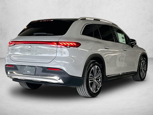 New 2027 Mercedes-Benz EQS 400 4MATIC SUV image 16