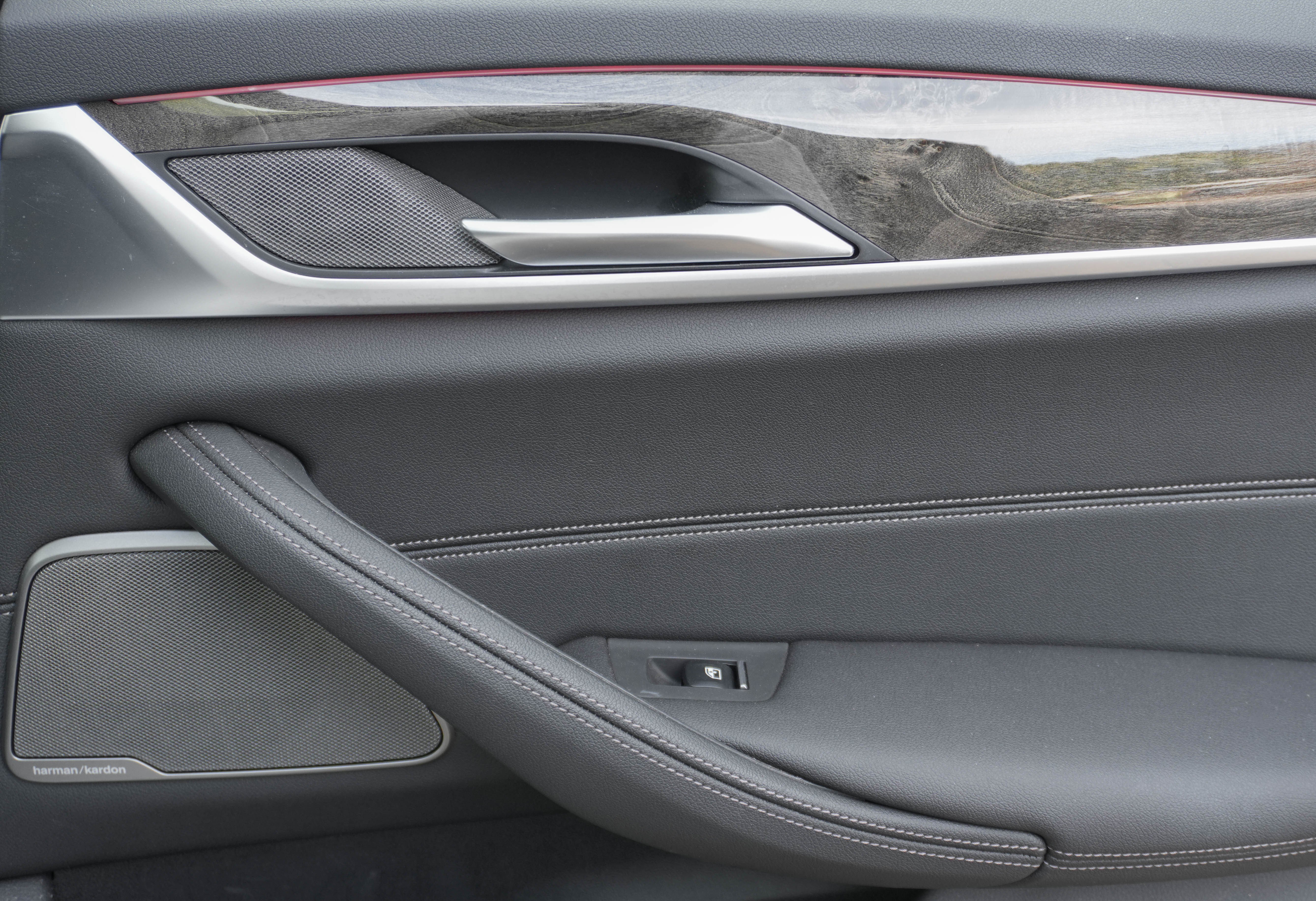 Certified 2023 BMW 530i xDrive w/ Premium Package image 31