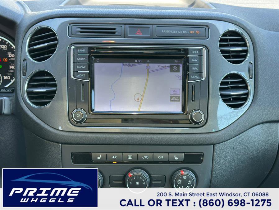 Used 2016 Volkswagen Tiguan SE image 21