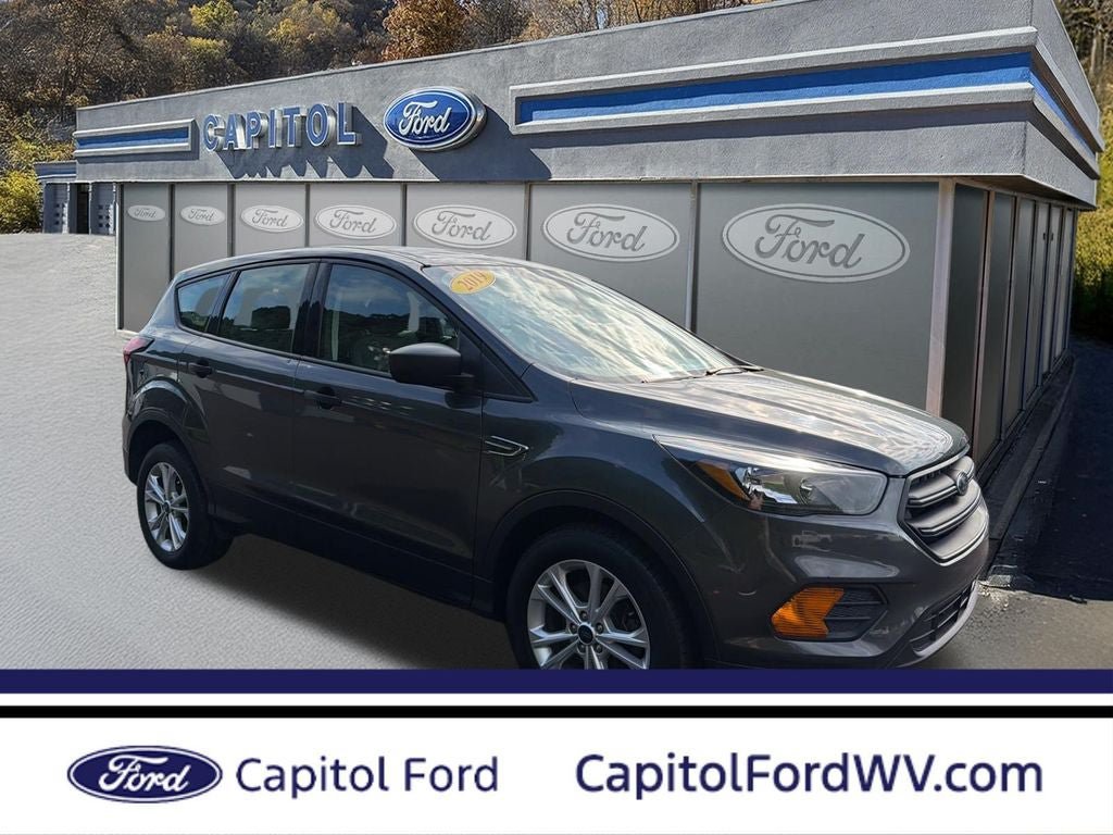 Used 2019 Ford Escape S FWD image 1