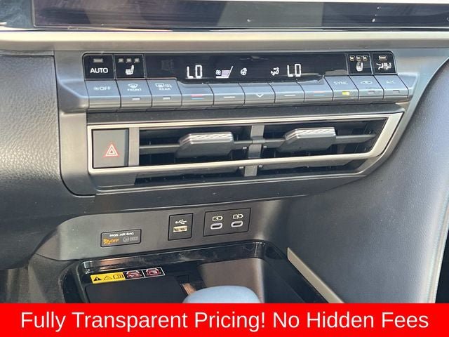 Used 2025 Toyota Camry XSE FWD image 30