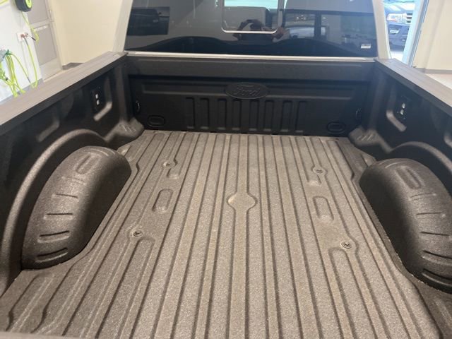 New 2026 Ford F350 Lariat w/ Black Appearance Package image 9