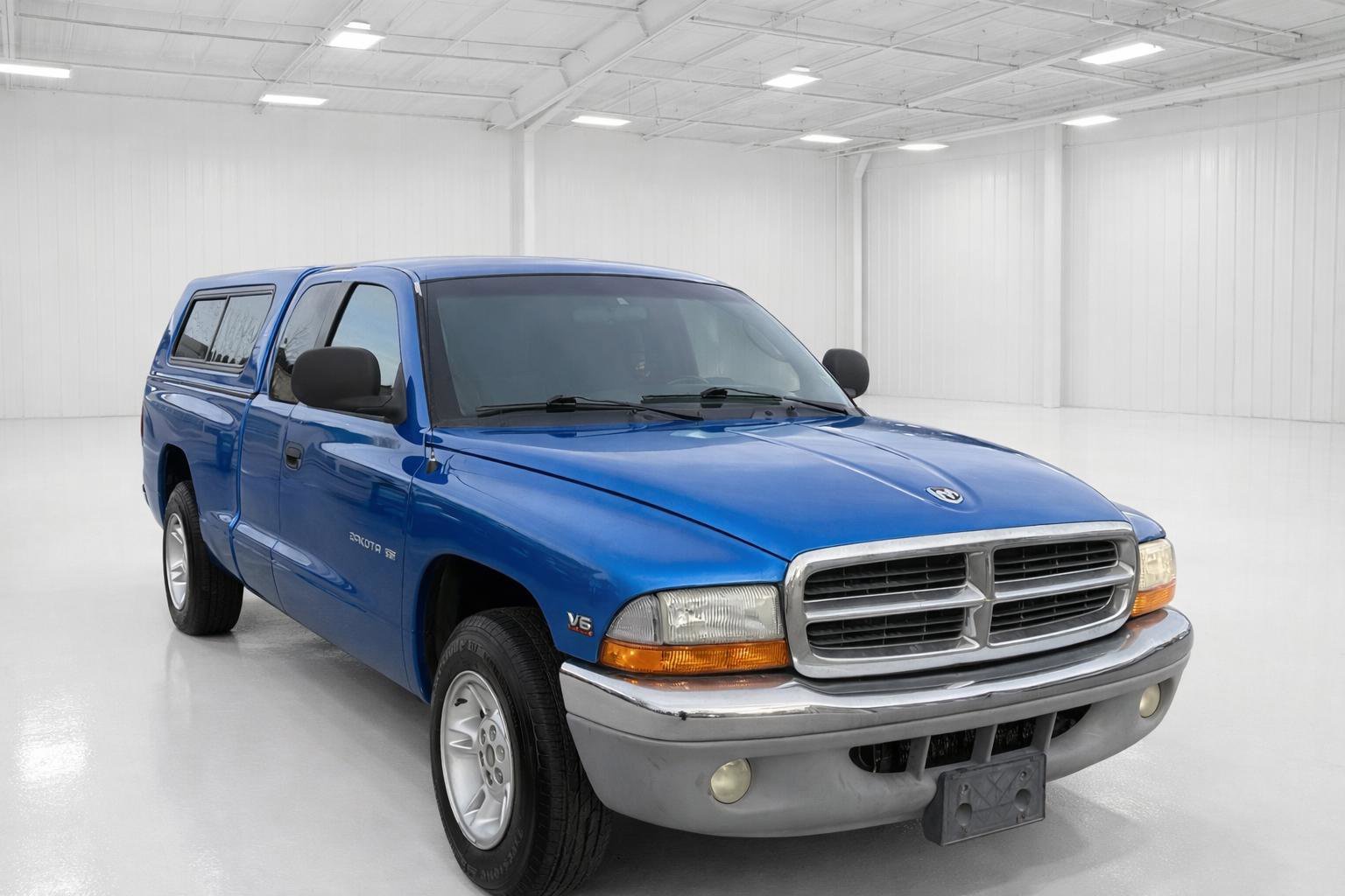 Used 2000 Dodge Dakota 2WD Club Cab image 3