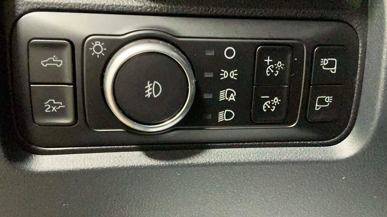 New 2025 Ford F350 Lariat w/ Black Appearance Package image 13