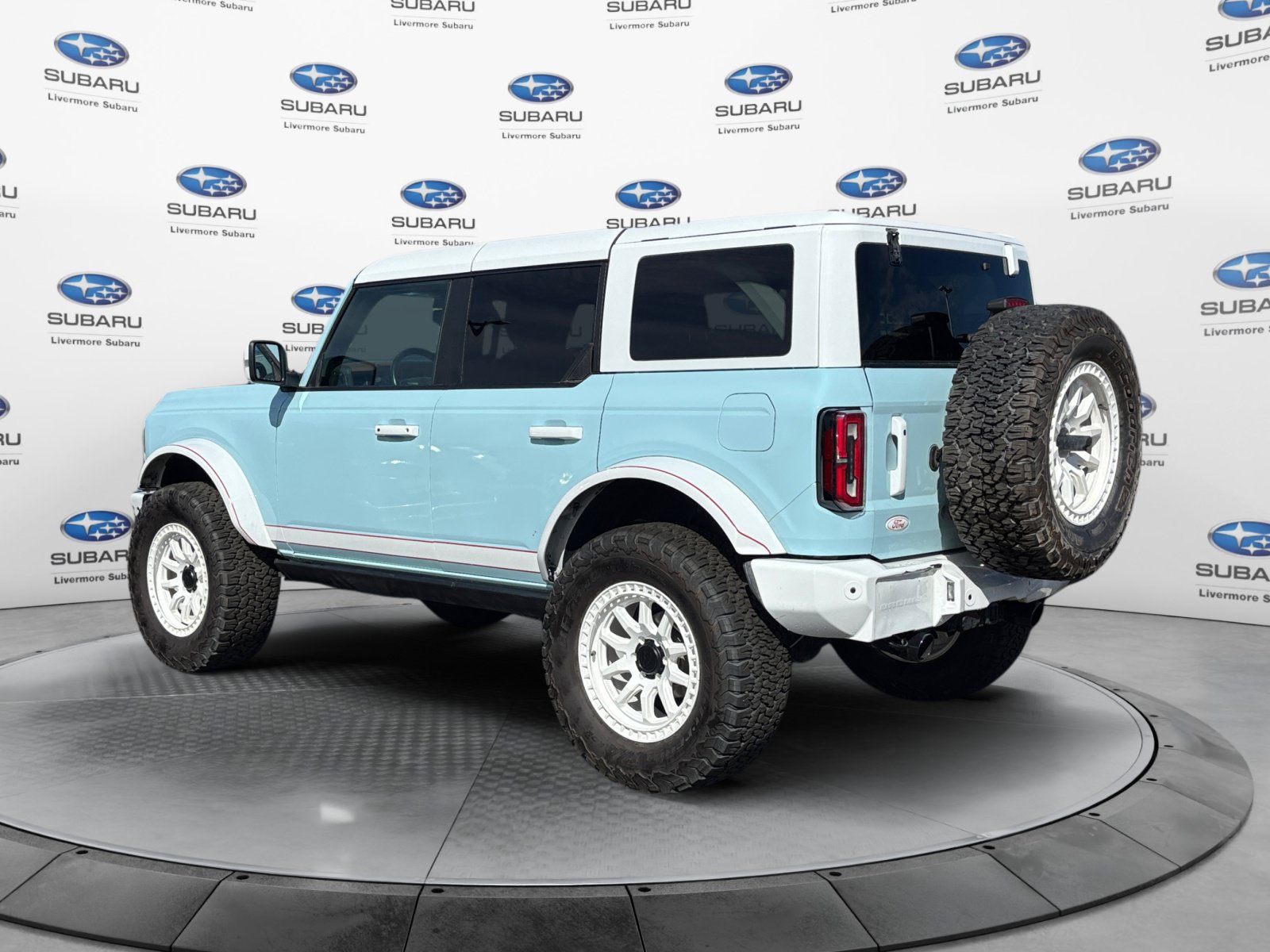 Used 2024 Ford Bronco Outer Banks w/ Sasquatch Package AWD/4WD image 5